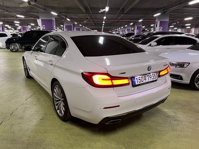 BMW 5 SERIES - 2
