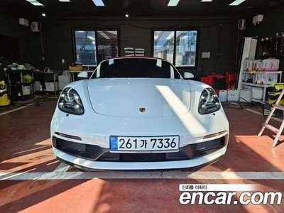 PORSCHE 718 BOXSTER - 4