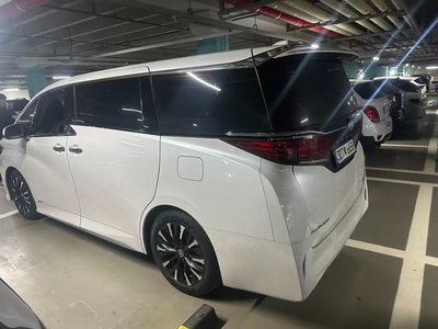 TOYOTA ALPHARD - 2