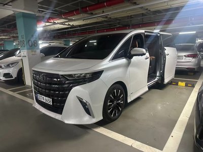 TOYOTA ALPHARD - 4