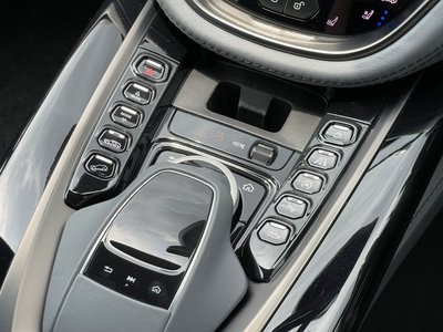 2021 Aston Martin DBX 照片 22