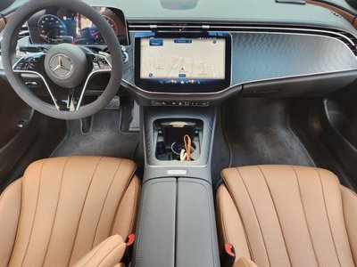 MERCEDES-BENZ E-CLASS - 8