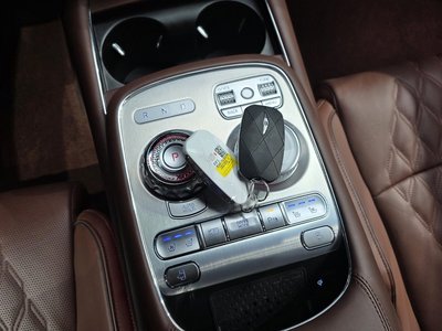 صورة 9 لـ 2023 Genesis G90 (RS4)