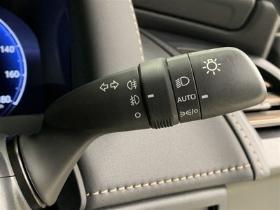 2025 Toyota ALPHARD — фото 32