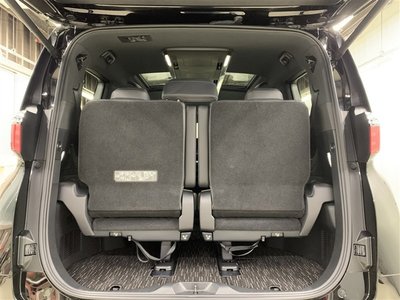 2025 Toyota ALPHARD — фото 12