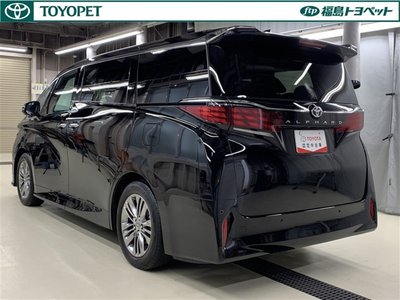 2025 Toyota ALPHARD — фото 4