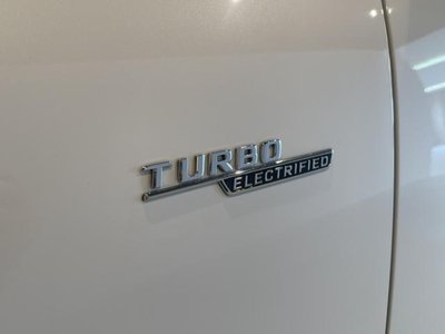 2022 Mercedes-BENZ C-CLASS AMG thumbnail 24