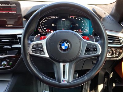 2022 BMW M5 COMPETITION — миниатюра 11
