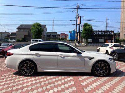 2022 BMW M5 COMPETITION — миниатюра 25