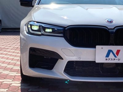 2022 BMW M5 COMPETITION — миниатюра 22