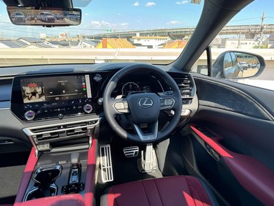 صورة مصغرة 40 لـ 2026 Lexus RX