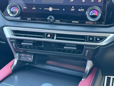 صورة مصغرة 63 لـ 2026 Lexus RX