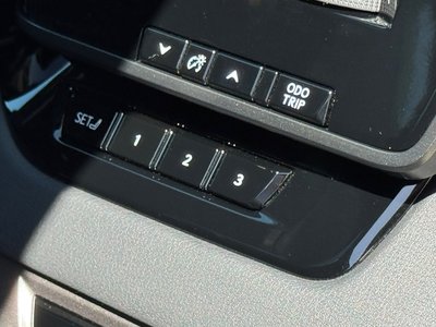 صورة مصغرة 46 لـ 2026 Lexus RX