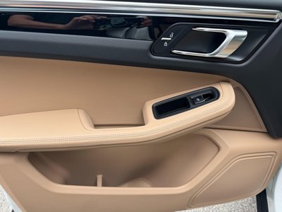 صورة مصغرة 44 لـ 2023 Porsche MACAN