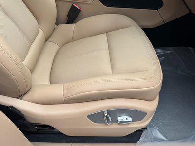 صورة مصغرة 24 لـ 2023 Porsche MACAN