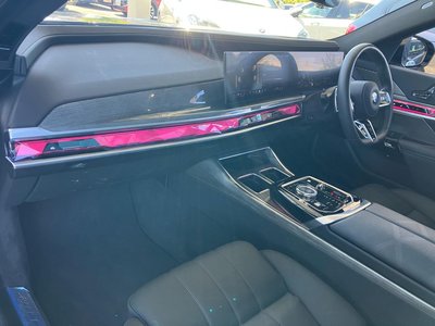 صورة مصغرة 73 لـ 2025 BMW 7 SERIES