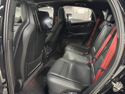 PORSCHE CAYENNE - 10