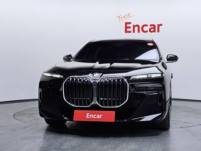BMW 7 SERIES - 2