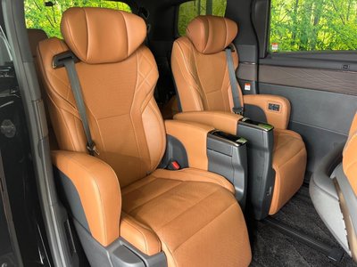 صورة 9 لـ 2023 Toyota VELLFIRE