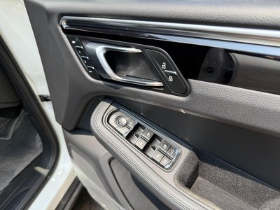2023 Porsche MACAN 照片 8