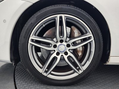 MERCEDES-BENZ E-CLASS - 6