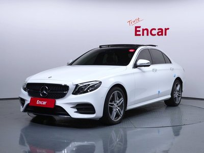MERCEDES-BENZ E-CLASS - 1