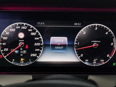 MERCEDES-BENZ E-CLASS - 8