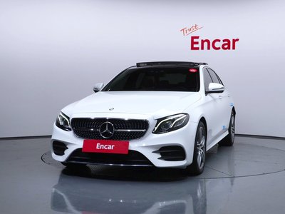 MERCEDES-BENZ E-CLASS - 2