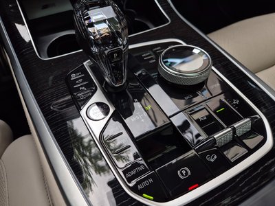 2021 BMW X7 — миниатюра 17