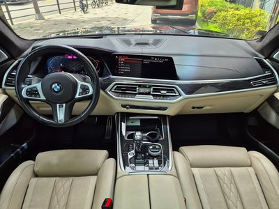 2021 BMW X7 — фото 5