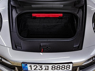 صورة 7 لـ 2025 Porsche 911