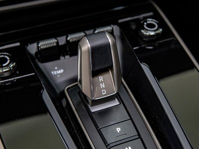 صورة 9 لـ 2025 Porsche 911