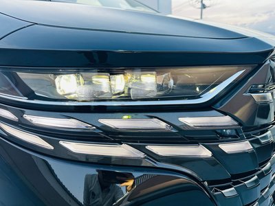 2026 Toyota ALPHARD — миниатюра 16