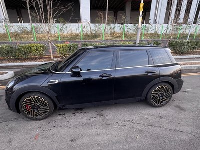 MINI CLUBMAN - 1