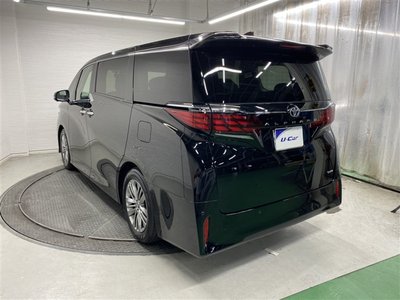 TOYOTA ALPHARD - 4