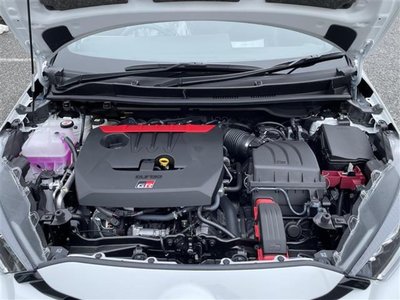 TOYOTA GR YARIS - 6