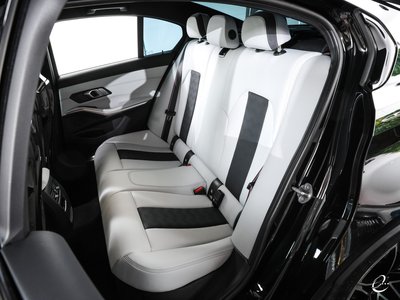 صورة 7 لـ 2021 BMW M3 SEDAN