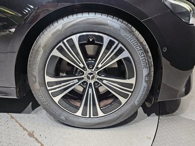 MERCEDES-BENZ E-CLASS - 8