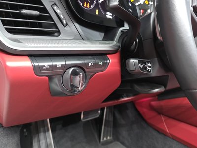 2022 Porsche 911 — миниатюра 14