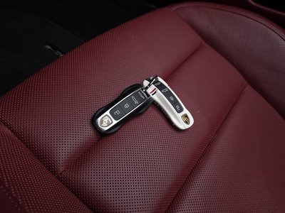 2022 Porsche 911 — миниатюра 19