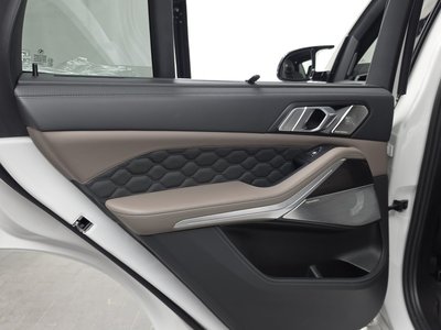 2021 BMW X5 M thumbnail 15