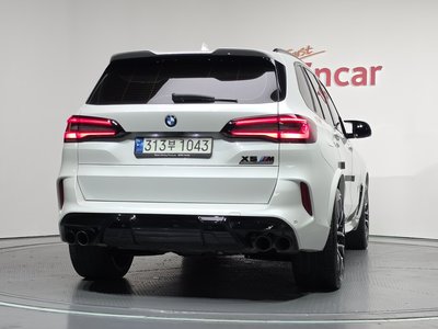 2021 BMW X5 M — фото 3