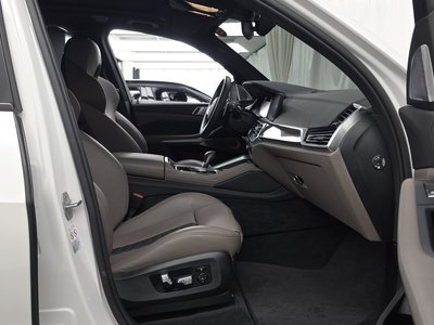 2021 BMW X5 M thumbnail 17