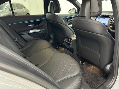 MERCEDES-BENZ E-CLASS - 8