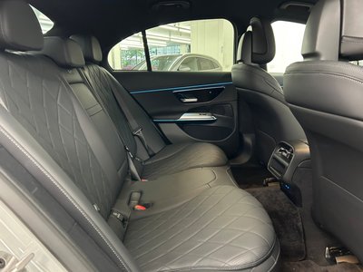 MERCEDES-BENZ E-CLASS - 9