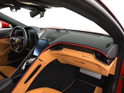 2022 Ferrari ROMA — миниатюра 20