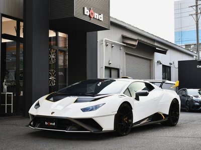 LAMBORGHINI HURACAN - 1