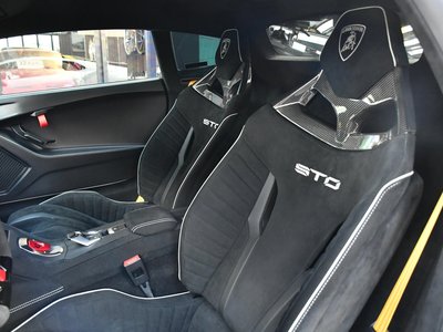 LAMBORGHINI HURACAN - 7