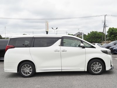 2021 Toyota ALPHARD photo 9