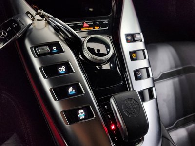 MERCEDES-BENZ GT AMG - 9